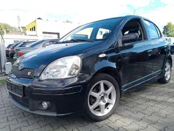 Schwarz Gebraucht 2005 Toyota Yaris Sport Limousine | 2.590 € (Fairer Preis)