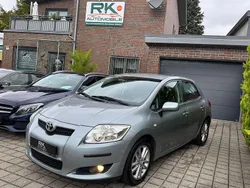 Silber Gebraucht 2009 Toyota Auris Life Kleinwagen | 7.700 € (Fairer Preis)