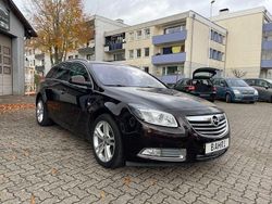 Braun Gebraucht 2012 Opel Insignia Innovation Kombi | 7.999 € (Etwas zu teuer)