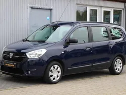 Blau Gebraucht 2017 Dacia Lodgy Ambiance Van / Kleinbus | 8.980 € (Fairer Preis)