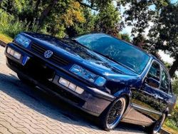 Blau Gebraucht 1991 VW Passat Limousine | 1.700 €