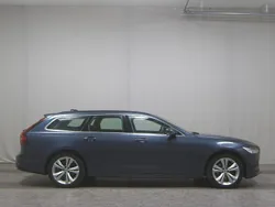 Blau Gebraucht 2021 Volvo V90 Momentum Kombi | 21.980 € (Fairer Preis)
