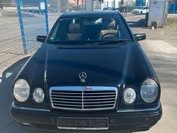 Mercedes E430