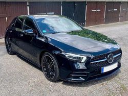Schwarz Gebraucht 2020 Mercedes A220 AMG line Limousine | 26.700 € (Fairer Preis)