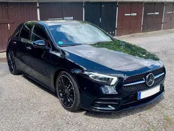 Schwarz Gebraucht 2020 Mercedes A220 AMG line Limousine | 28.900 € (Fairer Preis)