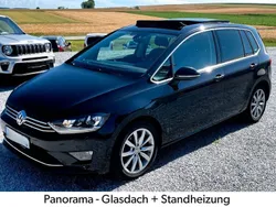 Schwarz Gebraucht 2017 VW Golf Sportsvan Highline Van / Kleinbus | 13.990 € (Guter Preis)
