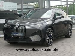 Grau Gebraucht 2023 BMW iX Sport Line SUV | 66.900 € (Fairer Preis)