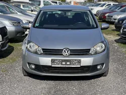Grau Gebraucht 2009 VW Golf VI Comfortline Kleinwagen | 4.999 € (Fairer Preis)