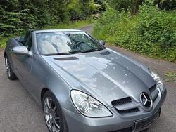 Grau Gebraucht 2009 Mercedes SLK200 Cabrio | 8.600 € (Guter Preis)