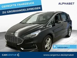 Obsidian schwarz Gebraucht 2022 Ford S-MAX Titanium Van / Kleinbus | 29.590 € (Fairer Preis)