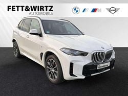 Brooklyn grau metallic Gebraucht 2024 BMW X5 M Sport SUV | 88.838 € (Superpreis)