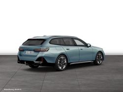 Cape york grün metallic Gebraucht 2025 BMW i5 Comfort Edition Kombi | 60.874 € (Fairer Preis)