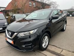 Schwarz Gebraucht 2017 Nissan Qashqai Visia SUV | 11.499 € (Fairer Preis)