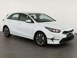 Carraraweiß Neu 2025 Kia Ceed Limousine | 21.045 € (Guter Preis)