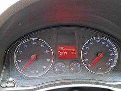 Silber Gebraucht 2005 VW Golf V Trendline Limousine | 2.300 € (Superpreis)