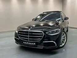 Schwarz obsidianschwarz metallic Gebraucht 2022 Mercedes S580 Limousine | 88.450 €