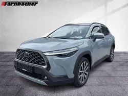 Grau Gebraucht 2024 Toyota Corolla Cross Premium SUV | 38.990 € (Etwas zu teuer)