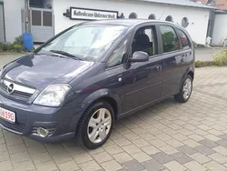 Blau Gebraucht 2009 Opel Meriva Innovation Van / Kleinbus | 3.400 € (Etwas zu teuer)