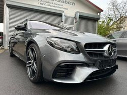 Grau Gebraucht 2019 Mercedes E63 AMG AMG Limousine | 79.571 €