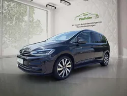 Deep black perleffekt metallli Gebraucht 2024 VW Touran R Van / Kleinbus | 35.890 € (Etwas zu teuer)