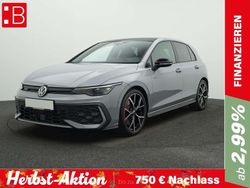 Grau Gebraucht 2024 VW Golf VIII Style Limousine | 38.950 € (Fairer Preis)