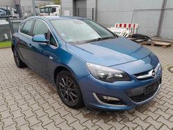Blau Gebraucht 2013 Opel Astra Edition Limousine | 7.500 € (Fairer Preis)