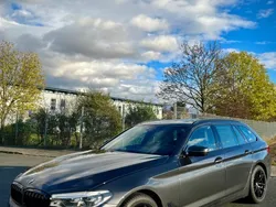 Grau Gebraucht 2020 BMW 530 Shadowline Kombi | 30.790 € (Superpreis)
