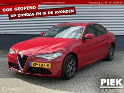 Rot Gebraucht 2018 Alfa Romeo Giulia Super Limousine | 12.999 € (Fairer Preis)