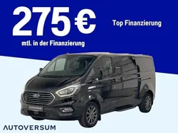 Schwarz Gebraucht 2022 Ford Tourneo Custom Van / Kleinbus | 35.444 € (Fairer Preis)