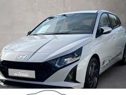 Weiß Gebraucht 2025 Hyundai i20 Trend Limousine | 18.490 € (Guter Preis)