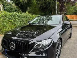 Schwarz Gebraucht 2016 Mercedes E350 AMG line Limousine | 33.000 €