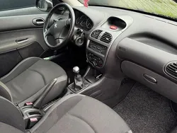 Schwarz Gebraucht 2008 Peugeot 206 Limousine | 1.200 € (Fairer Preis)