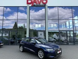 Blau Gebraucht 2022 Audi A3 Sportback e-tron Sport Limousine | 19.991 € (Fairer Preis)