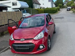 Rot Gebraucht 2015 Hyundai i10 Kleinwagen | 6.250 € (Fairer Preis)