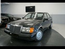 Grau Gebraucht 1989 Mercedes 260 Limousine | 6.500 €