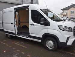 Weiß Gebraucht 2022 Maxus V90 Van | 17.920 € (Guter Preis)