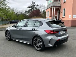 Grau Gebraucht 2024 BMW 118 Kleinwagen | 23.000 € (Guter Preis)