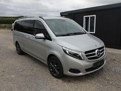 Silber Gebraucht 2018 Mercedes V220 Edition Van / Kleinbus | 35.900 € (Fairer Preis)