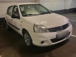 Weiß Gebraucht 2012 Renault Clio IV Kleinwagen | 2.900 € (Superpreis)