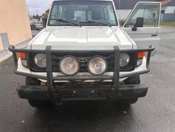 Weiß Gebraucht 2001 Toyota Land Cruiser SUV | 25.000 €
