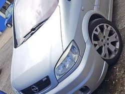 Silber Gebraucht 2001 Opel Zafira OPC Van / Kleinbus | 1.500 €