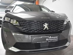 Grau Gebraucht 2023 Peugeot 3008 Allure SUV | 17.980 € (Superpreis)
