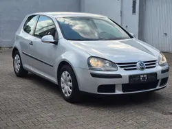 Reflexsilber metallic Gebraucht 2004 VW Golf IV Comfortline Kleinwagen | 2.499 € (Fairer Preis)