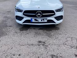 Weiß Gebraucht 2021 Mercedes CLA200 Shooting Brake Kombi | 32.500 € (Teuer)