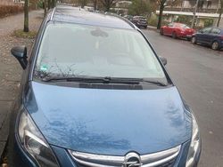 Blau Gebraucht 2013 Opel Zafira Tourer Edition Van / Kleinbus | 4.900 € (Fairer Preis)