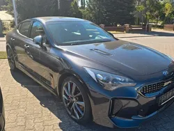 Schwarz Gebraucht 2018 Kia Stinger Limousine | 27.990 € (Guter Preis)