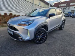 Shimmering silver Gebraucht 2022 Toyota Yaris Cross SUV | 25.900 € (Fairer Preis)