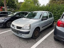 Grau Gebraucht 2004 Renault Clio II Authentique Limousine | 850 € (Superpreis)