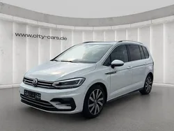 Weiß Gebraucht 2016 VW Touran R-line Van / Kleinbus | 17.990 € (Fairer Preis)