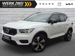 Crystal white / metallic perl Gebraucht 2022 Volvo XC40 R-Design SUV | 34.900 € (Guter Preis)